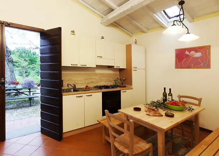 ファームステイ Agriturismo Ceralti ドノラティコ